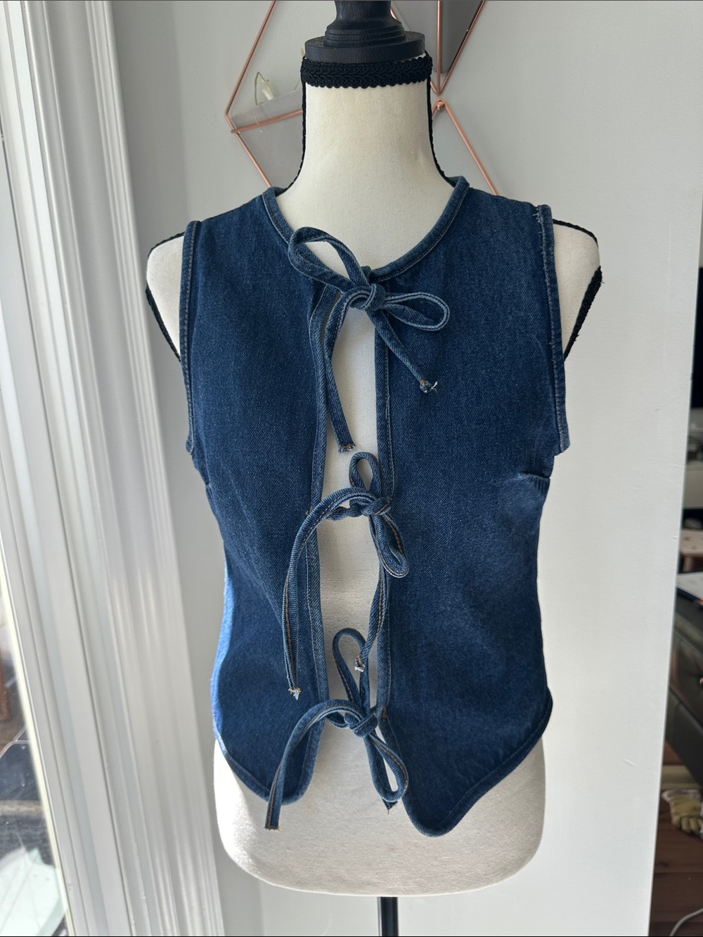 Cottagecore Feminine Sleeveless Jean Denim Tie-Front Vest in Dark Blue Sz Small